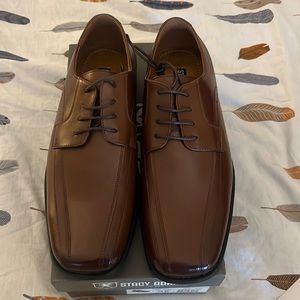 Men’s dress shoes